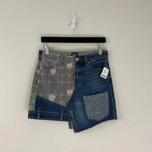 Urban Outfitters BDG Floral Patchwork Denim Mini Skirt Size Small - Picture 1 of 6